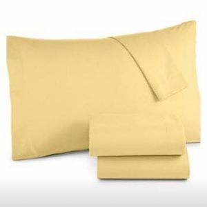 New Macy’s Microfiber 4-Pc King Sheet Set